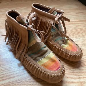 L &B Aztec fringe moccasins size 9